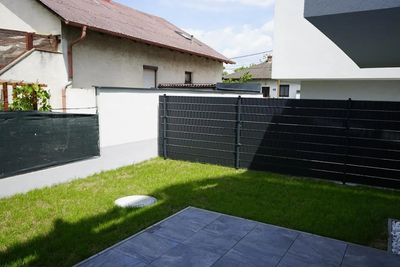 Dm Apartment Viena